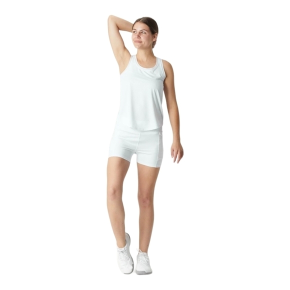 Tail Women's Essential Antonia Shortie - White Size XXL GUC - Picture 1 of 12